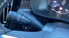 Volvo Xc40 2.0 B4P R DESIGN Pro 5dr Auto Petrol Estate